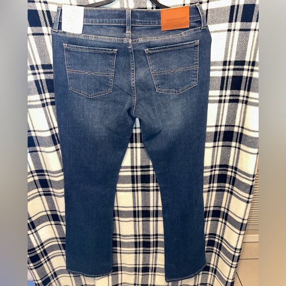 Lucky Brand Sweet Mid Rise Boot Cut Jeans - Picture 3 of 5